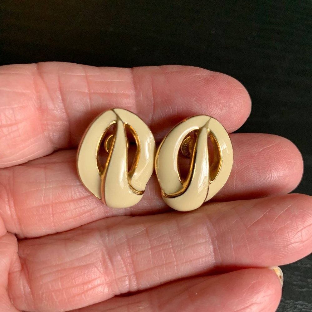 Monet Pierced Earrings